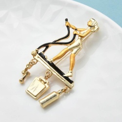 Брошка спортивна фітнес дівчина