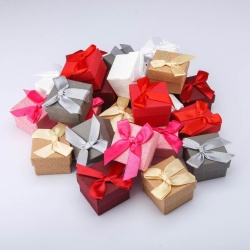 Подарочная коробка для украшений Квадрат