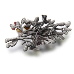 Брошь с натуральными камнями Веточка