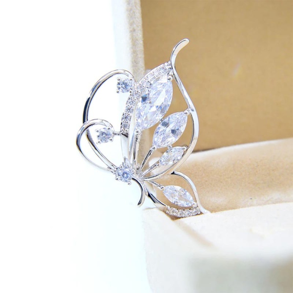 Брошь бабочка Кристалл