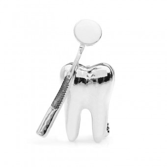 Брошь Стоматолог зуб