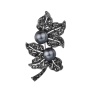 Брошь с жемчужинами Листочки
