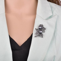 Брошь із перлинами Листочки