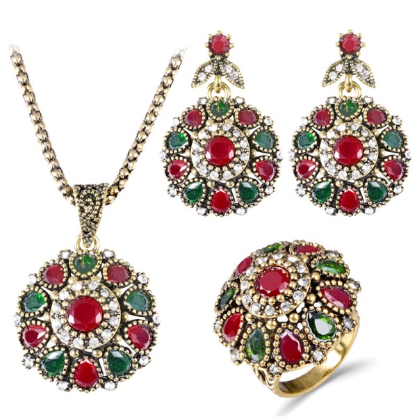 Набір прикрас прекрасний вік Istanbul: кулон, сережки, кільце