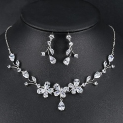 Набор украшений Завиток: колье и серьги