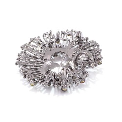 Брошка Модерн стиль