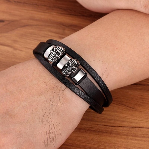 Кожаный браслет с черепом Каратель