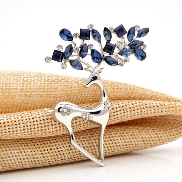 Брошка модний олень