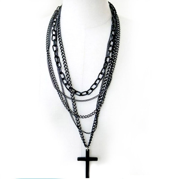 Кулон Крест чёрного цвета с цепочками