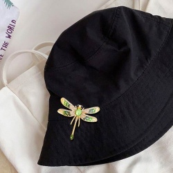 Брошка бабка Скай