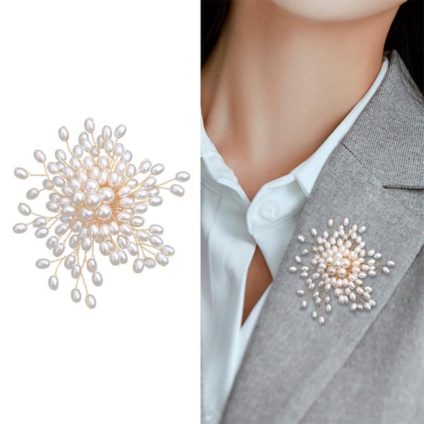 Брошь цветок из бусин lan-2976