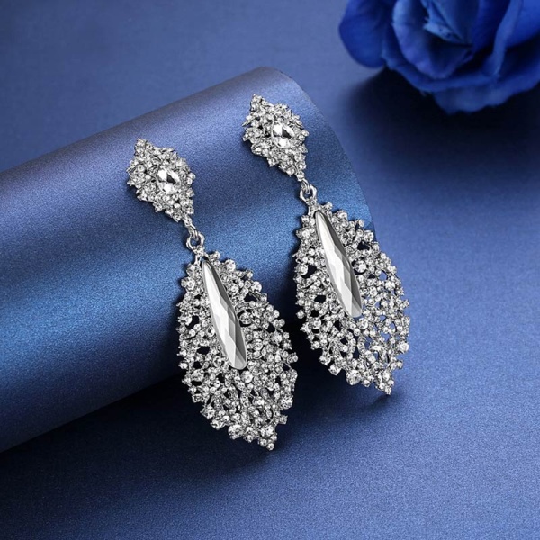 Свадебные серьги хрустальный шик