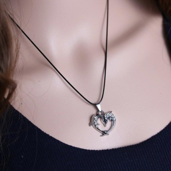 Кулон Дельфины на шнурке lan-3530