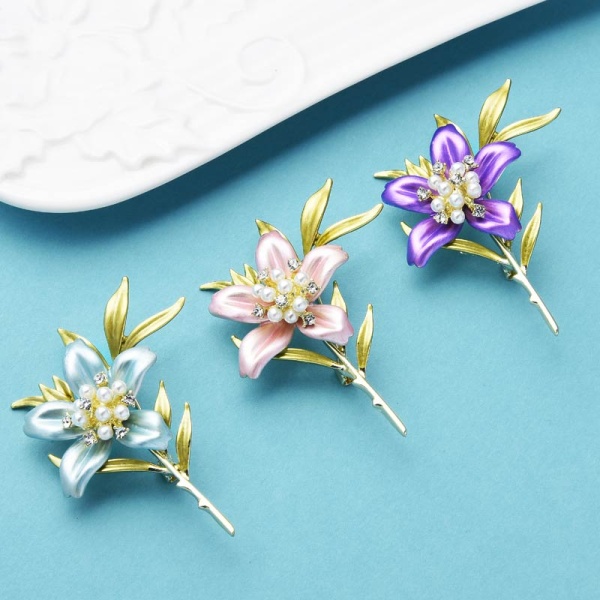 Брошь тропический цветок