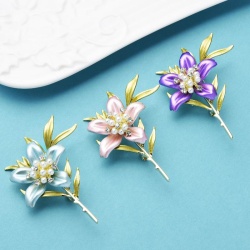 Брошка тропічна квітка