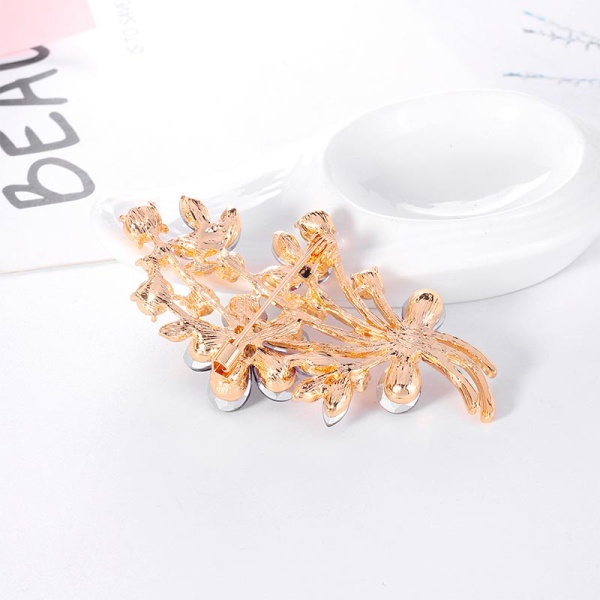 Брошь цветочный букет