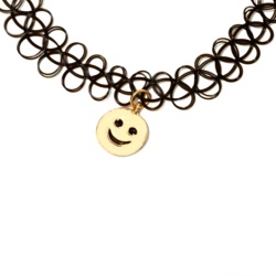 Чокер гумка чорного кольору з кулоном Смайл lan-323