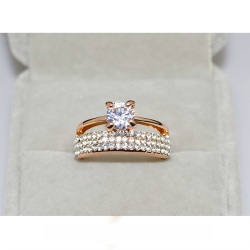 Кольцо с камнем циркония Бриллиант Roxi