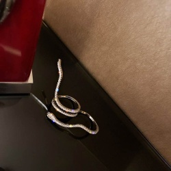 Двойное кольцо Змея кристалл