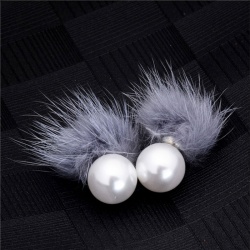 Серьги гвоздики с мехом норки Жемчужина