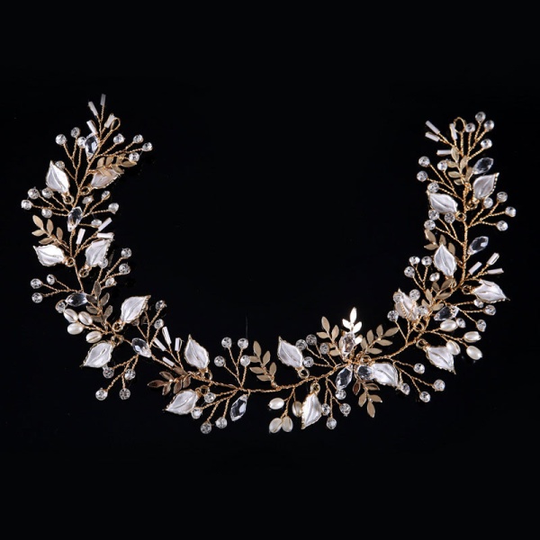 Свадебный венок из ювелирной проволоки Цветочный