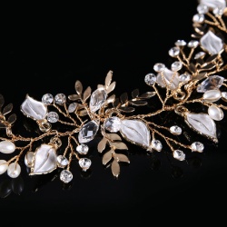 Свадебный венок из ювелирной проволоки Цветочный