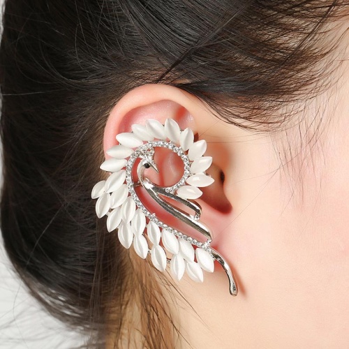 Кафф с камнями птица Павлин