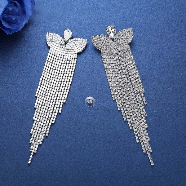 Вечерние длинные серьги Водопад