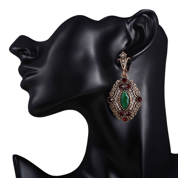 Набор украшений Мелек: кулон, серьги