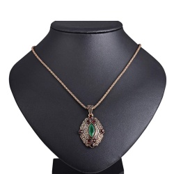 Набір прикрас Мелек: кулон, сережки