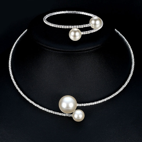 Набор украшений Жемчужина: колье и браслет