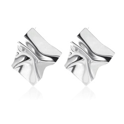 Сережки з м'ятим ефектом