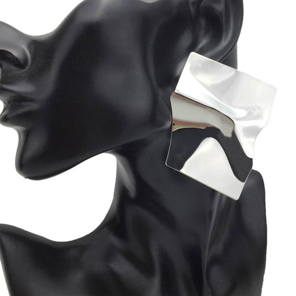 Серьги с мятым эффектом